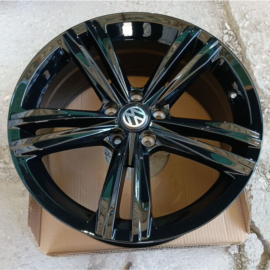 Литые диски Volkswagen 8×R18 5×112