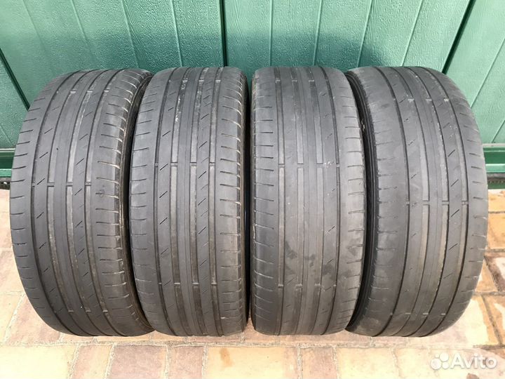 Kumho Ecsta PS71 225/45 R19