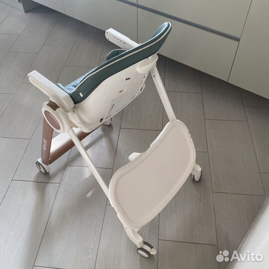 Стульчик для кормления Happy Baby Berny V2