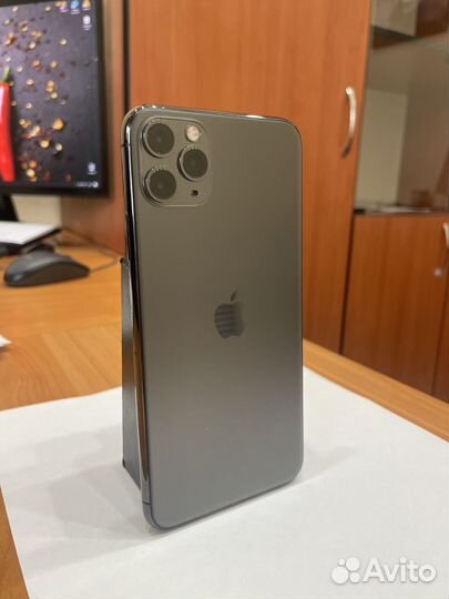 iPhone 11 Pro Max, 64 ГБ