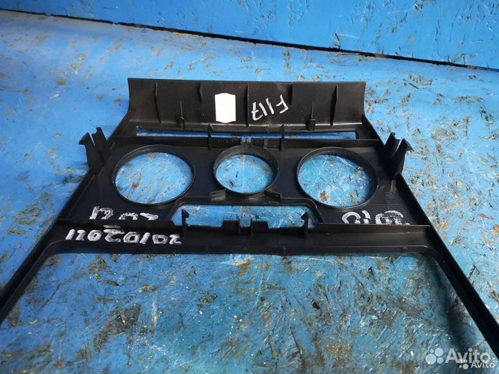 Декоративная накладка торпедо Skoda Octavia 2 (A5)