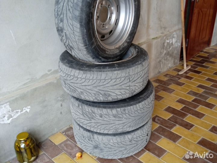 На УАЗ нива