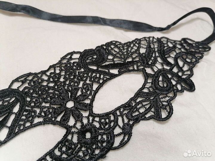 Маска маскарадная кружевная