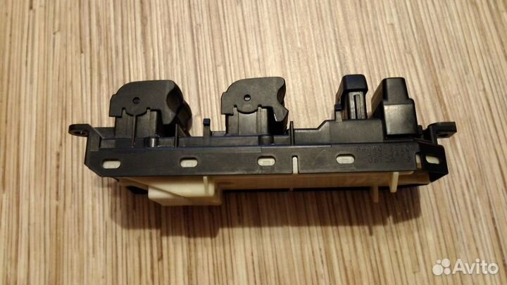 Toyota 84040-33100 Блок управления стеклоподъемник