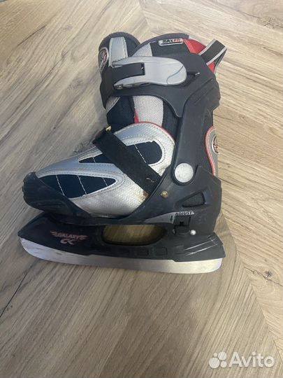 Коньки хоккейные