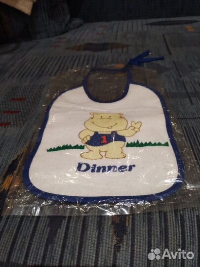 Слюнявчик детский