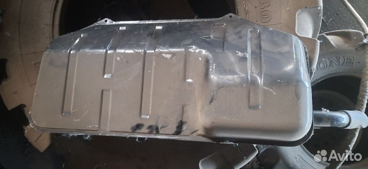 Топливный бак на ниву