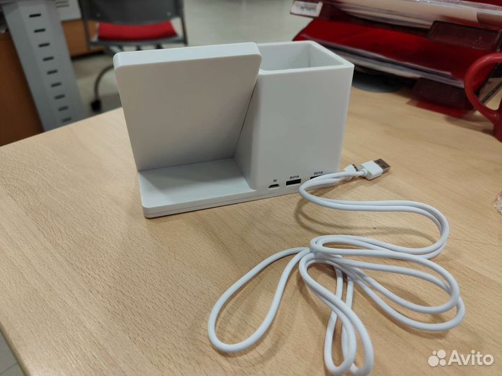 Док-станция беспроводной зарядки с органайзером