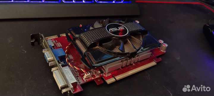 Видеокарта asus Radeon HD 5670