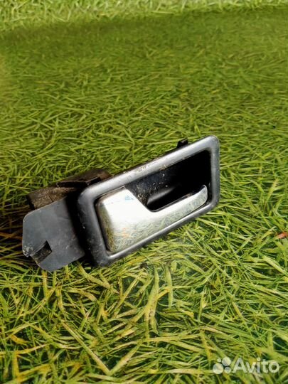 Ручка двери внутренняя задняя левая Ауди 80 Б3