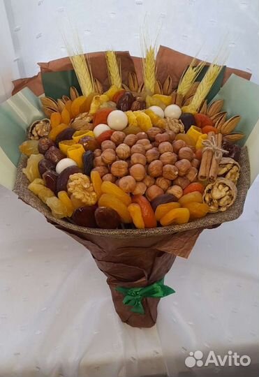 Букет из сухофруктов и орехов, съедобный букет