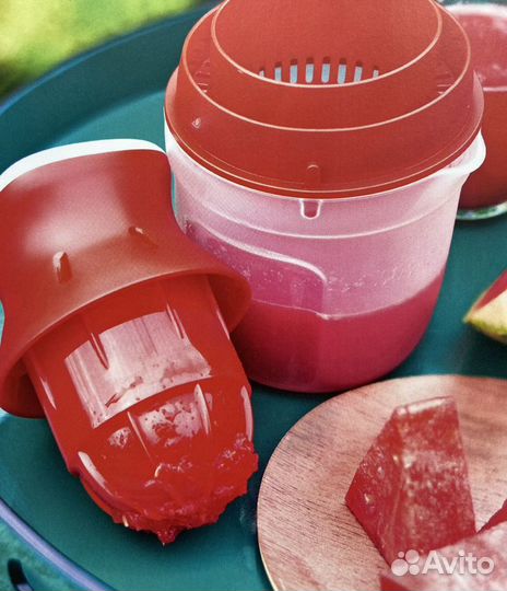 Бутылка, поильник, контейнер для детей