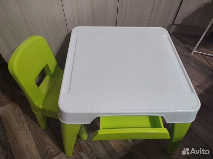 Детский стол и стульчик little angel б/у