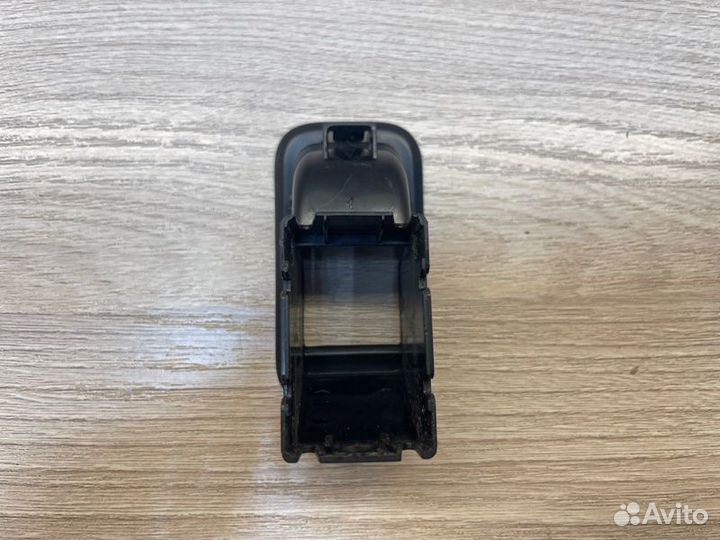 Накладка кнопки стеклоподъемника Volkswagen Polo