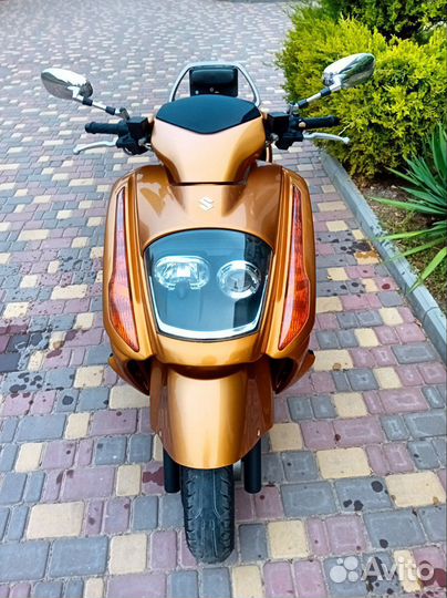 Suzuki gemma 250