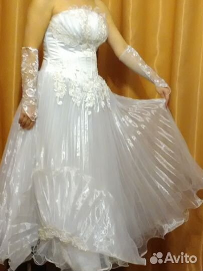 Свадебное платье