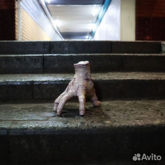 Вещь из семейки Аддамс, (сериал Венсдей)