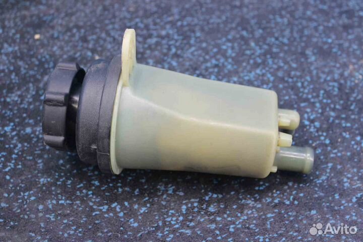 Бачок гидроусилителя руля Ford Focus II (Форд Фоку