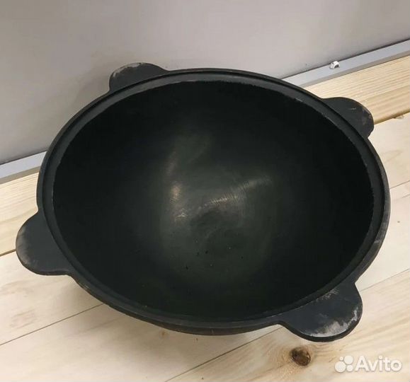 Казан Узбекский чугунный 16 л. с крышкой новый