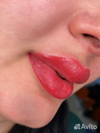 Перманентный макияж бровей и губ