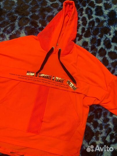 Спортивный костюм женский