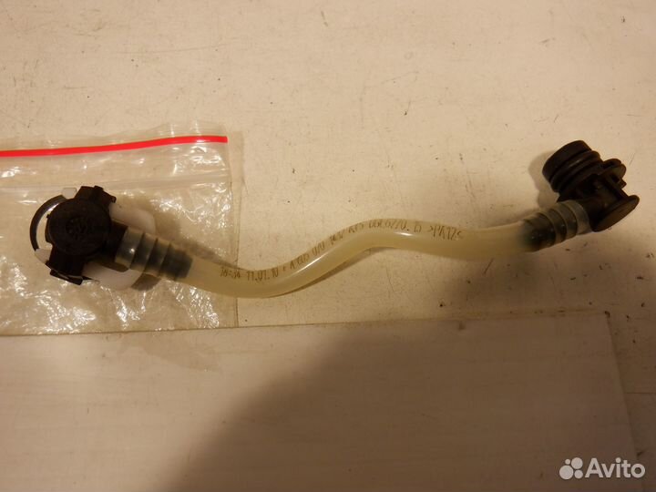 Шланг топливный Mercedes Benz W140 OM604