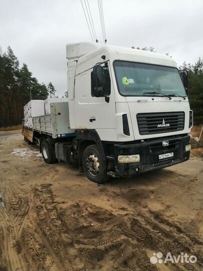 МАЗ 5440А9 с полуприцепом, 2011