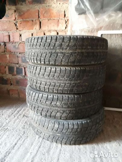 Bridgestone Blizzak Revo2 175/70 R14