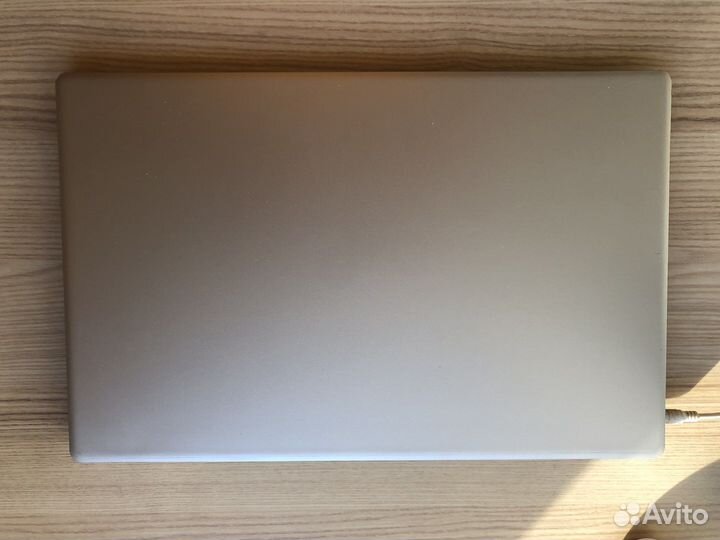 Ноутбук. Продаю ультра легкий ноутбук