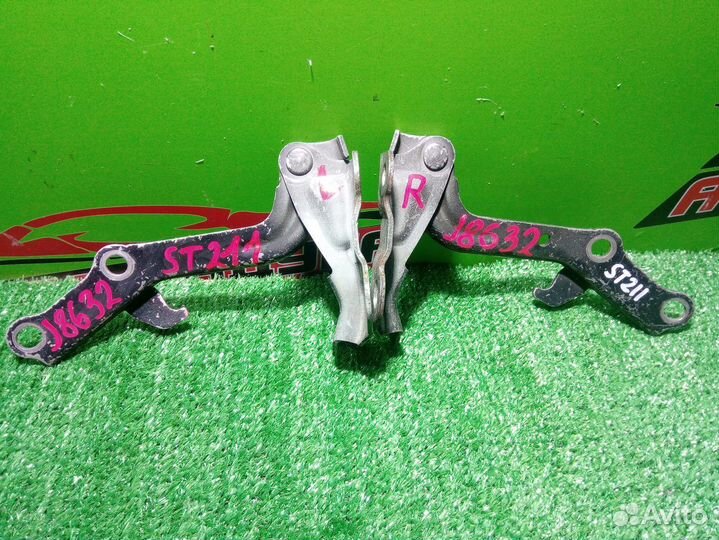 Петли капота toyota AT211G,CT216G,ST210G,ST215G,ST