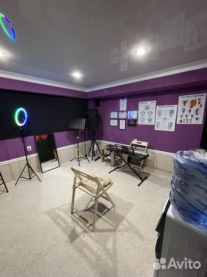 Педагог по вокалу (эстрада, джаз, рок, экстрим)