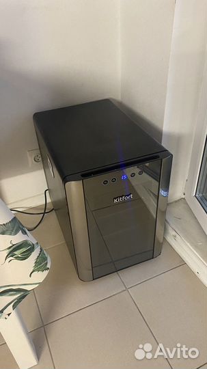 Винный шкаф kitfort