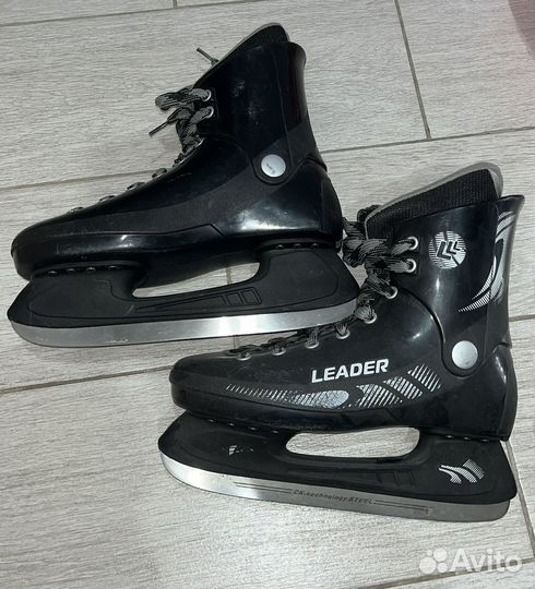 Leader коньки