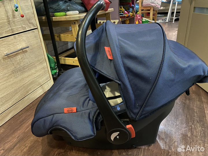 Детское автокресло-переноска от 0до 13кг. Германия