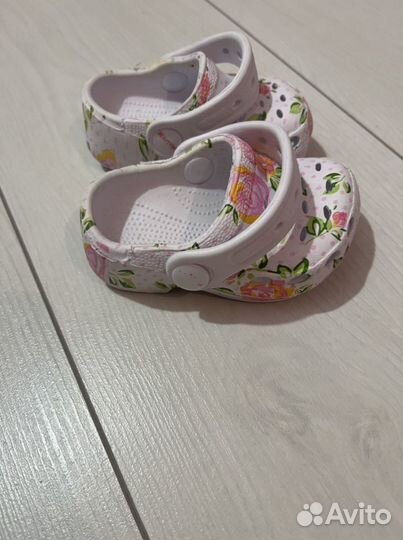 Сланцы детские crocs