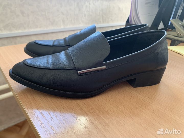 Лоферы женские