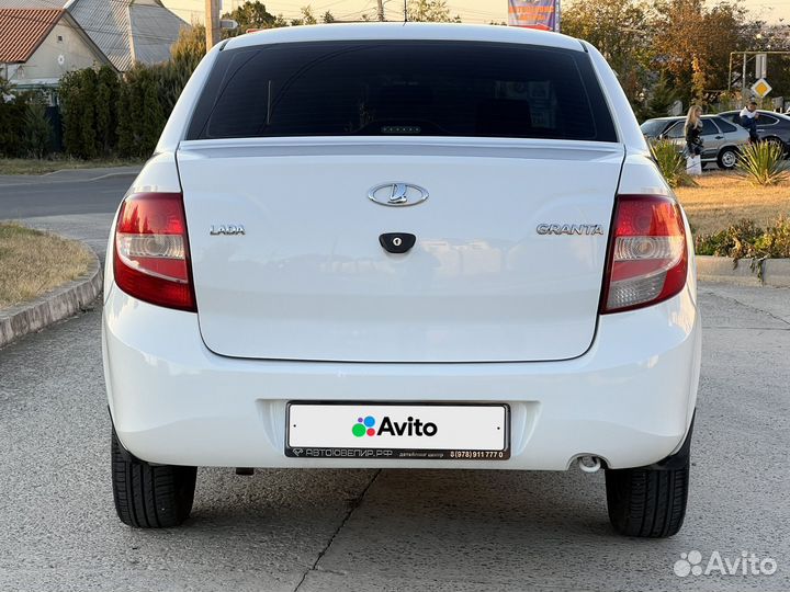 LADA Granta 1.6 МТ, 2015, 100 000 км