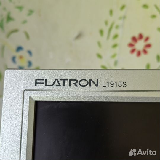 Монитор LG flatron l1918s