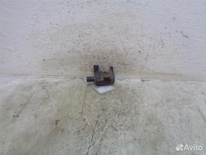 Насос водяной (помпа) Audi Allroad quattro 2000-2