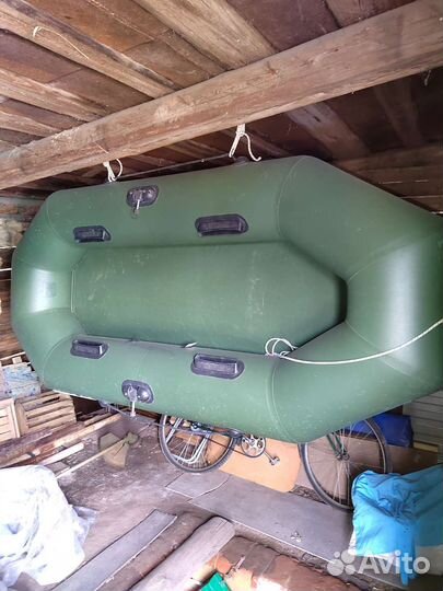 Лодка надувная резиновая весельная