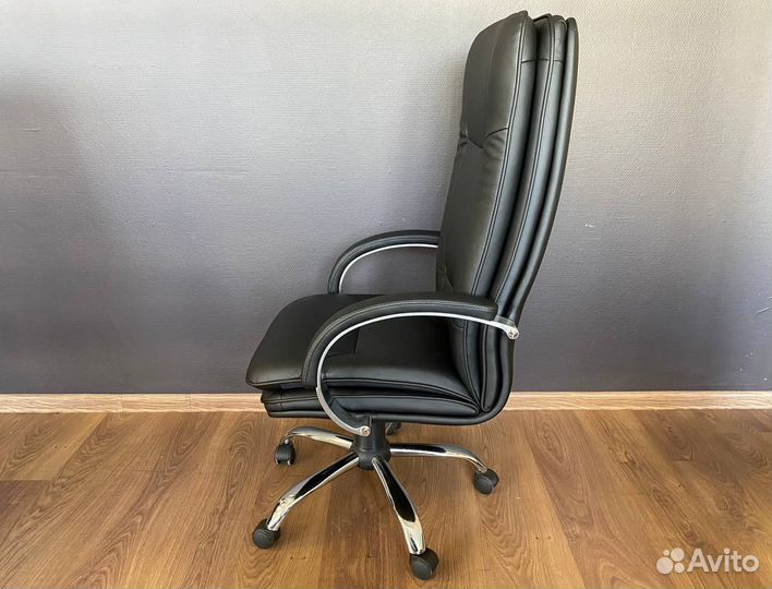 Кресло для офиса новое