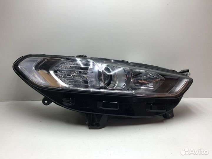 Фара правая Ford Mondeo V 2015+