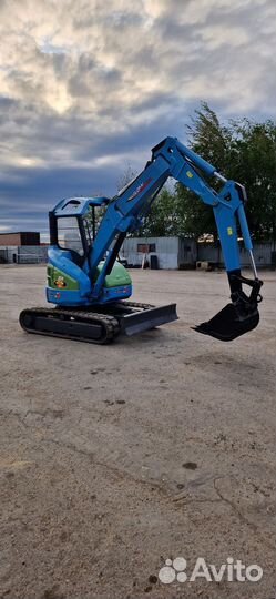 Мини-экскаватор YANMAR B3-5, 2012