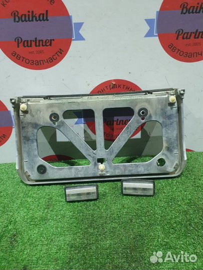 Рамка для номера задняя Toyota Crown JZS153 1JZ-GE