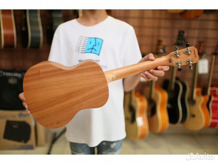 Flight NUT310 укулеле тенор с чехлом