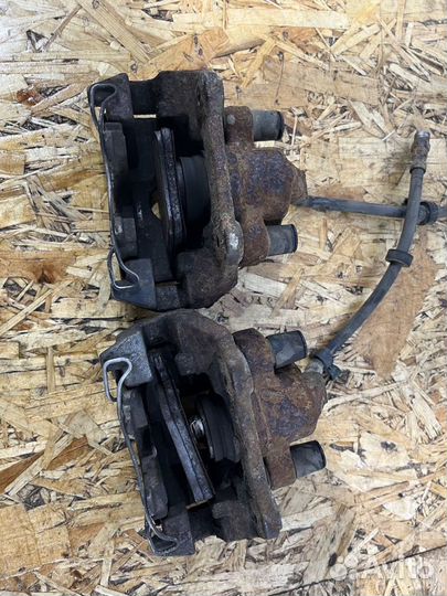 Суппорт задний Вольво S80 1пок