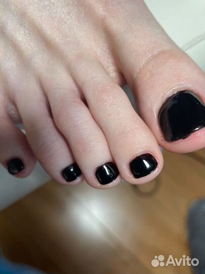 Педикюр за 1500 и маникюр 800