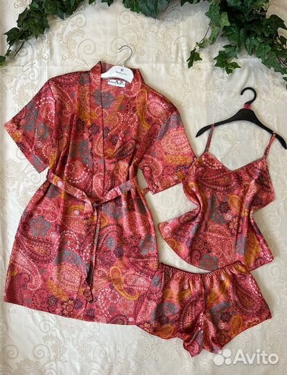 Домашние костюмы и пижамки