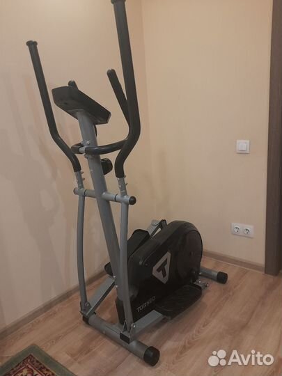 Эллиптический тренажер