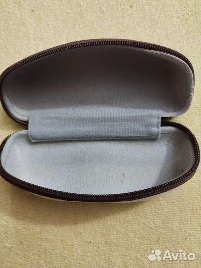 Футляр для очков оригинал